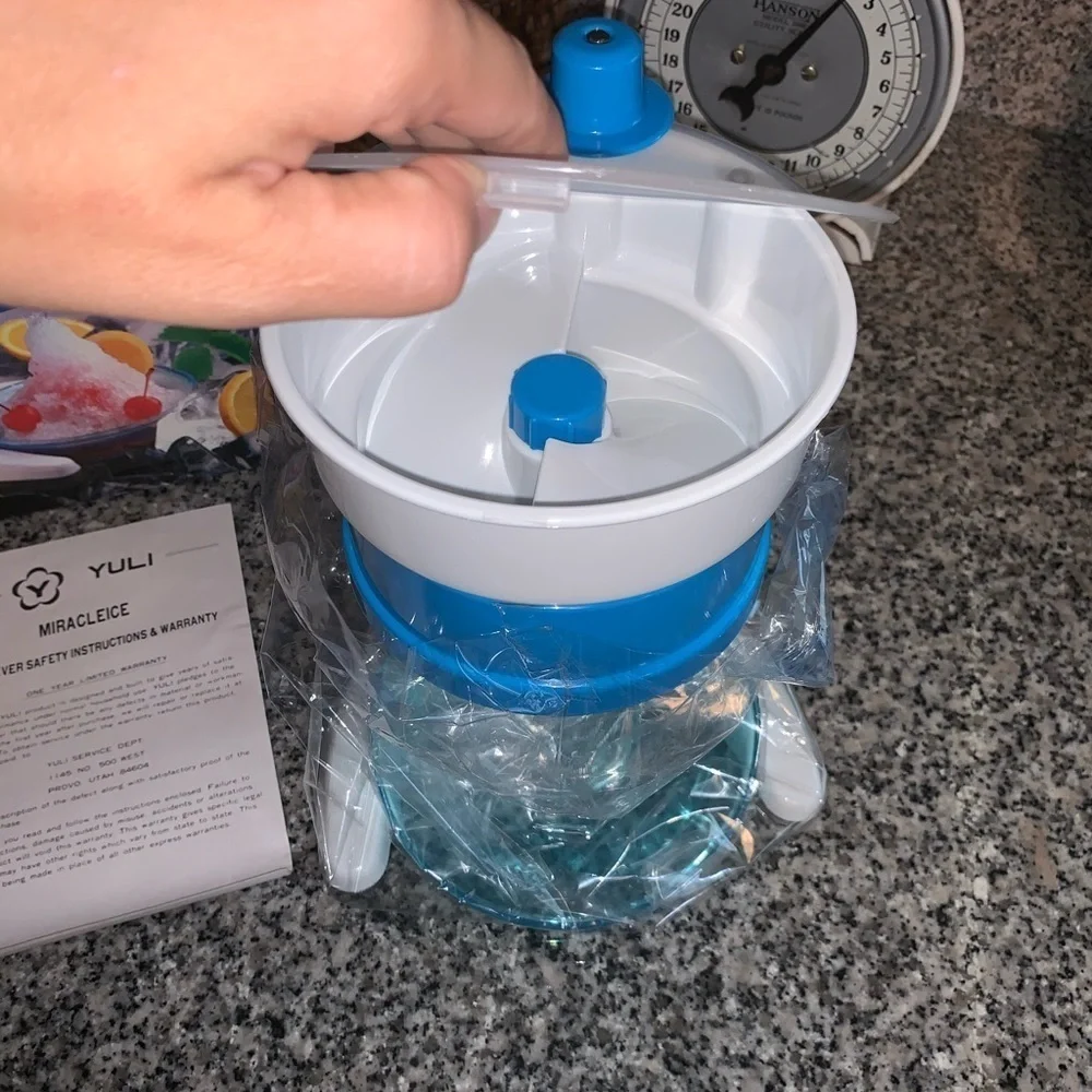 Miracle Ice Snow Cone Ice Shaver Kit NEW Snow Cone Maker ICEES Birthday Party